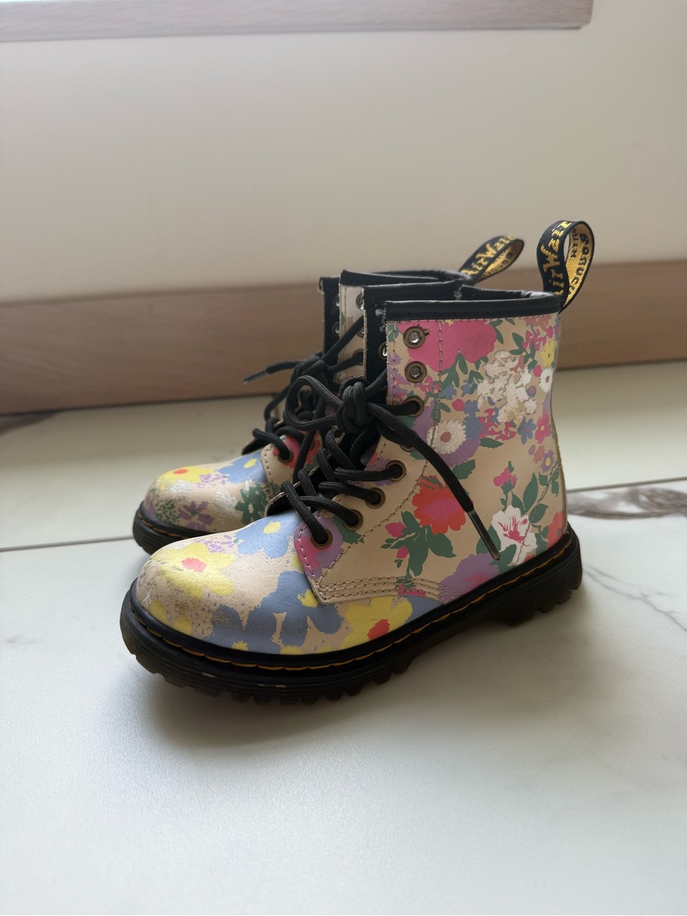 Dr. Martens Kids Floral Lace-Up Boots - Pink, Yellow, Blue